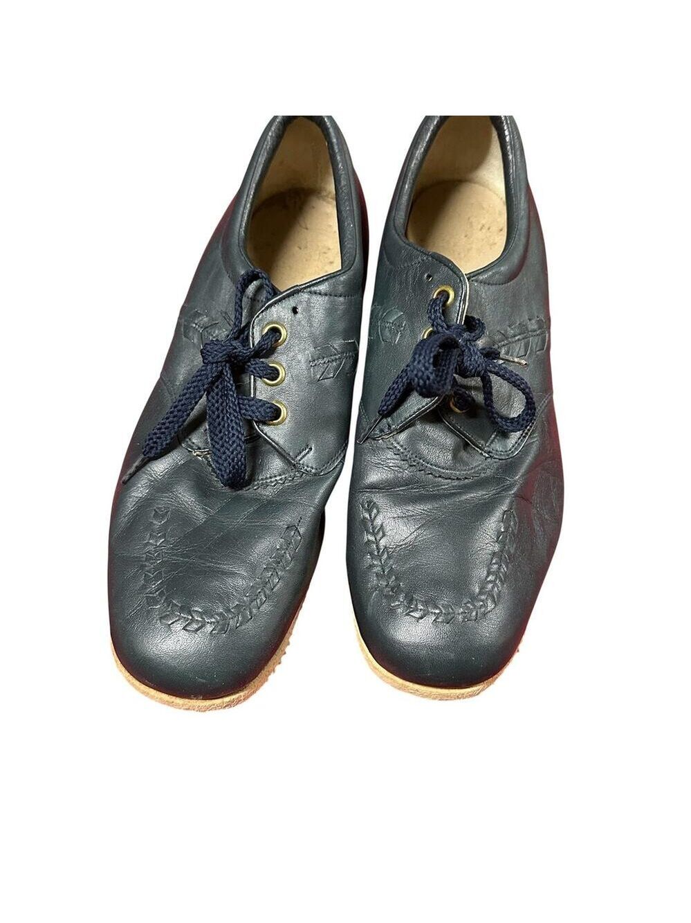 Vintage leather Shoes 7.5 C Blue Vibram Sole Slip Resistant Lace Up Casual